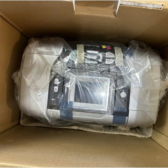 EPSON Personal Photo Lab / PictureMate Deluxe / PictureMate 500 | Model B351A - Picture 2 of 7